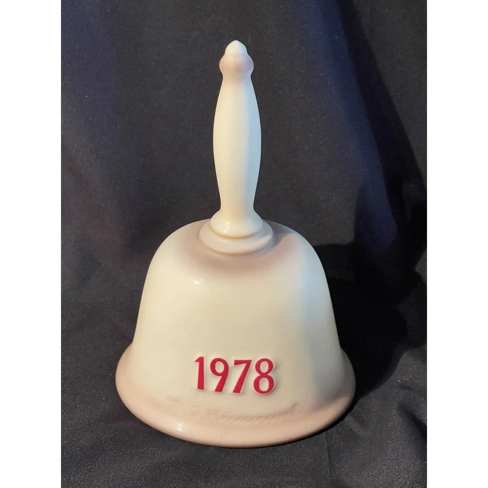 Hummel 1978 1st Edition Annual‎ Bell ~Germany~ MINT